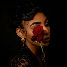 Ouve Lä'Myah, vê vídeos de música, lê a biografia, vê as datas da digressão e muito mais!