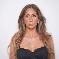 Shanna Jackmanを聴いたり、ミュージックビデオを鑑賞したり、経歴やツアー日程などを確認したりしましょう！