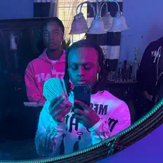 Lil Kam을(를) 듣고, 뮤직 비디오를 보고, 약력을 읽고, 투어 일정 등을 확인하세요!