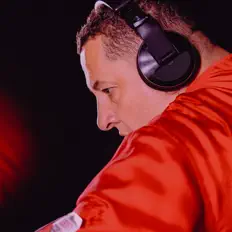 Dengarkan Dj Semtex, tonton video musik, baca bio, lihat tanggal tur & lainnya!