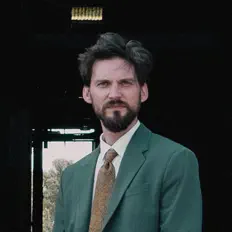 SIMON.VOO을(를) 듣고, 뮤직 비디오를 보고, 약력을 읽고, 투어 일정 등을 확인하세요!