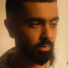 Ouve Fateh, vê vídeos de música, lê a biografia, vê as datas da digressão e muito mais!