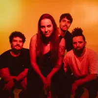 Escucha a undefined, mira vídeos musicales, lee la biografía, consulta fechas de giras y mucho más.