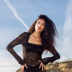 Escucha a Taylina, mira vídeos musicales, lee la biografía, consulta fechas de giras y mucho más.