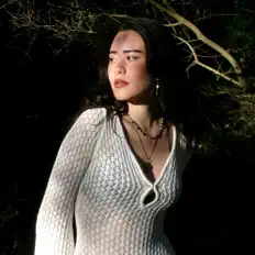 Ouve Emilie Girth, vê vídeos de música, lê a biografia, vê as datas da digressão e muito mais!