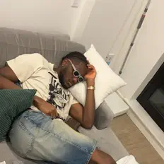 WANI을(를) 듣고, 뮤직 비디오를 보고, 약력을 읽고, 투어 일정 등을 확인하세요!