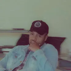 Dengarkan Marlon Easy, tonton video musik, baca bio, lihat tanggal tur & lainnya!