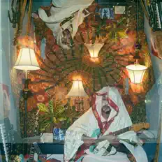 chandra सुनें, म्यूज़िक वीडियो देखें, बायो पढ़ें, दौरे की तारीखें और बहुत कुछ देखें!