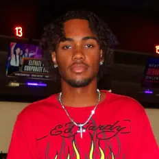 收听 Amano、观看音乐视频、阅读小传、查看巡演日期等 ！