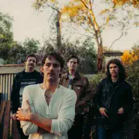 undefined सुनें, म्यूज़िक वीडियो देखें, बायो पढ़ें, दौरे की तारीखें और बहुत कुछ देखें!