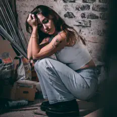 Dengarkan Julez Christina, tonton video musik, baca bio, lihat tanggal tur & lainnya!