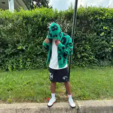 Écoutez 5Broke, regardez des vidéoclips, lisez la biographie, consultez les dates de tournée et plus encore !