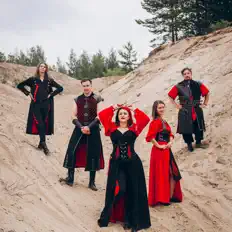 Escucha a Эдда, mira videos musicales, lee su biografía, consulta las fechas de las gira y más.