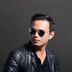 José Lucasを聴いたり、ミュージックビデオを鑑賞したり、経歴やツアー日程などを確認したりしましょう！