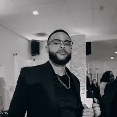 Ouve B2Savage, vê vídeos de música, lê a biografia, vê as datas da digressão e muito mais!