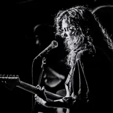 Kate Adamsを聴いたり、ミュージックビデオを鑑賞したり、経歴やツアー日程などを確認したりしましょう！