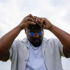 Listen to Guénolé, watch music videos, read bio, see tour dates & more!