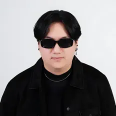 DJ Ocyn सुनें, म्यूज़िक वीडियो देखें, बायो पढ़ें, दौरे की तारीखें और बहुत कुछ देखें!