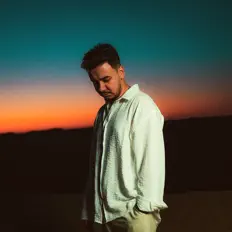 Ascolta Carvillo, guarda video musicali, leggi la biografia, vedi le date del tour & altro!