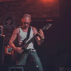 Ouve Tim Marra Music, vê vídeos de música, lê a biografia, vê as datas da digressão e muito mais!