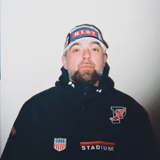 Escucha a Futurewave, mira videos musicales, lee su biografía, consulta las fechas de las gira y más.