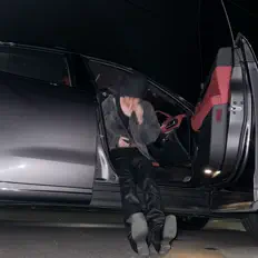 收听 LUCiFER、观看音乐视频、阅读小传、查看巡演日期等 ！