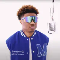 Ouça undefined, assista a videoclipes, leia a biografia, veja as datas das turnês e mais!