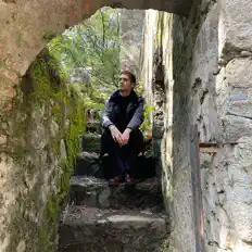 Hör dir Toni Falcon an, schau dir Musikvideos an, lies die Biografie, finde Tourdaten und mehr!