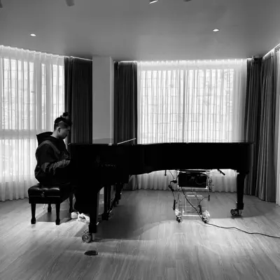 Listen to Yujin Tanifuji, watch music videos, read bio, see tour dates & more!