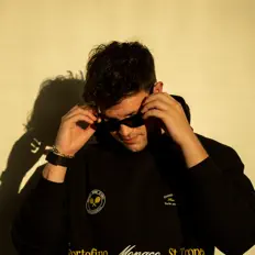 Ascolta Leoso, guarda video musicali, leggi la biografia, vedi le date del tour & altro!