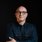 Job González
