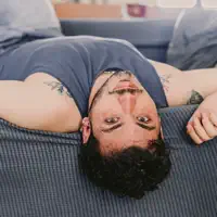 Ascolta undefined, guarda video musicali, leggi la biografia, vedi le date del tour & altro!