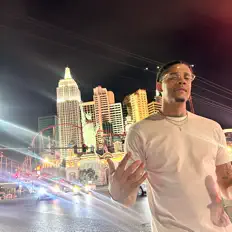 Escucha a Choze, mira vídeos musicales, lee la biografía, consulta fechas de giras y mucho más.