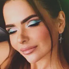 NEYA सुनें, म्यूज़िक वीडियो देखें, बायो पढ़ें, दौरे की तारीखें और बहुत कुछ देखें!