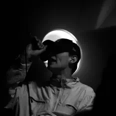 Ascolta Weeco, guarda video musicali, leggi la biografia, vedi le date del tour & altro!
