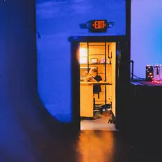 Ακούστε περιεχόμενο από Valued Customer, παρακολουθήστε μουσικά βίντεο, διαβάστε το βιογραφικό, δείτε ημερομηνίες περιοδείας, και πολλά ακόμη!