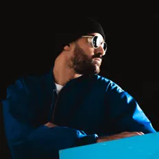 聆聽 French Fuse、觀看音樂影片、閱讀小傳、查看巡演日期等！