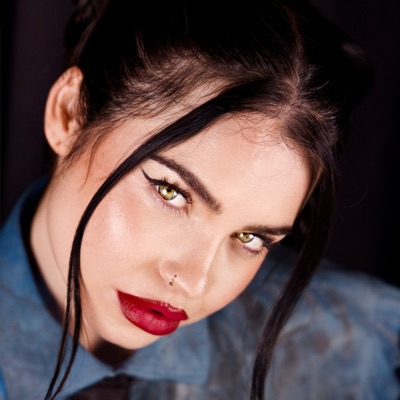 Listen to Kenya Saiz, watch music videos, read bio, see tour dates & more!