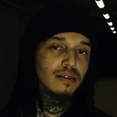 Luister naar Total Vampire, bekijk muziekvideo's, lees de bio, bekijk de tourdata, en meer!