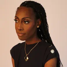 Poslechněte si interpreta Cherl, sledujte hudební videa, přečtěte si životopis, podívejte se na data turné a další informace.