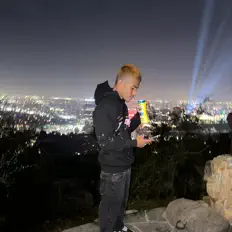 Escucha a KT Steppa, mira vídeos musicales, lee la biografía, consulta fechas de giras y mucho más.