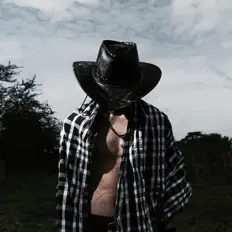 Dengarkan urbstfrnd, tonton video musik, baca bio, lihat tanggal tur & lainnya!