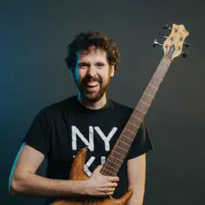 Carl Mayotteを聴いたり、ミュージックビデオを鑑賞したり、経歴やツアー日程などを確認したりしましょう！