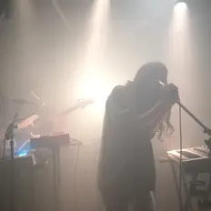 Dengarkan SAPPY, tonton video musik, baca bio, lihat tanggal tur & lainnya!