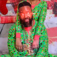 Clienteleを聴いたり、ミュージックビデオを鑑賞したり、経歴やツアー日程などを確認したりしましょう！