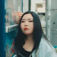 Escucha a undefined, mira videos musicales, lee su biografía, consulta las fechas de las gira y más.