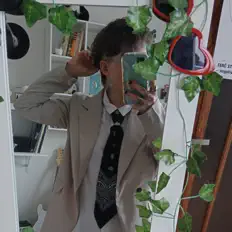 CAROLINA: песни, клипы, биография, даты выступлений и многое другое.