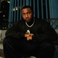 Dengarkan undefined, tonton video musik, baca bio, lihat tanggal tur & lainnya!