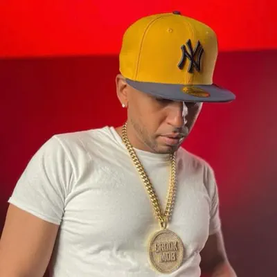 Listen to Daytona Chavez, watch music videos, read bio, see tour dates & more!