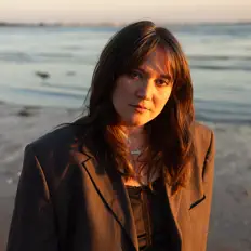 Wendy Eisenberg을(를) 듣고, 뮤직 비디오를 보고, 약력을 읽고, 투어 일정 등을 확인하세요!